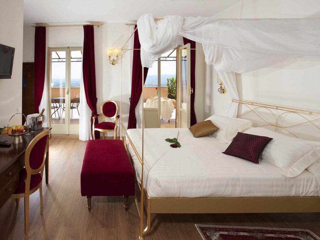 Giotto Hotel & Spa Assisi Oda fotoğraf